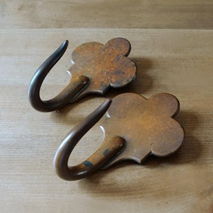 Large Clover Hook
