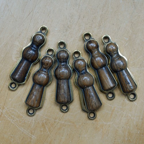 Single Oak & Brass Victorian Escutcheon
