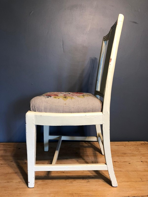 A Swedish Slat Back Needlepoint Chair -y-vintage-04dbe96e-1d18-4158-ba7a-7bba2a78c371-main-638005763843564097.jpeg