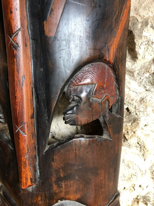 A Large Carved African Mask -y-vintage-52aa4ae3-53e6-402e-a9b8-6e47de58c956-main-637999620636407676.jpeg