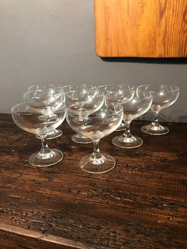9 Mid century Champagne Glasses -y-vintage-927a287e-b795-49fe-856d-68e3e6f703a1-main-637602520099279812.jpeg
