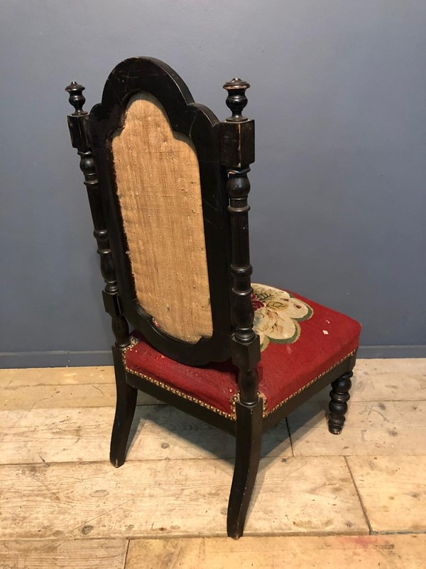 French Napoleon III Prie Deux prayer Chair -y-vintage-96399858-9007-4fcb-b2b3-2d622338dc96-main-637607700405551900.jpeg