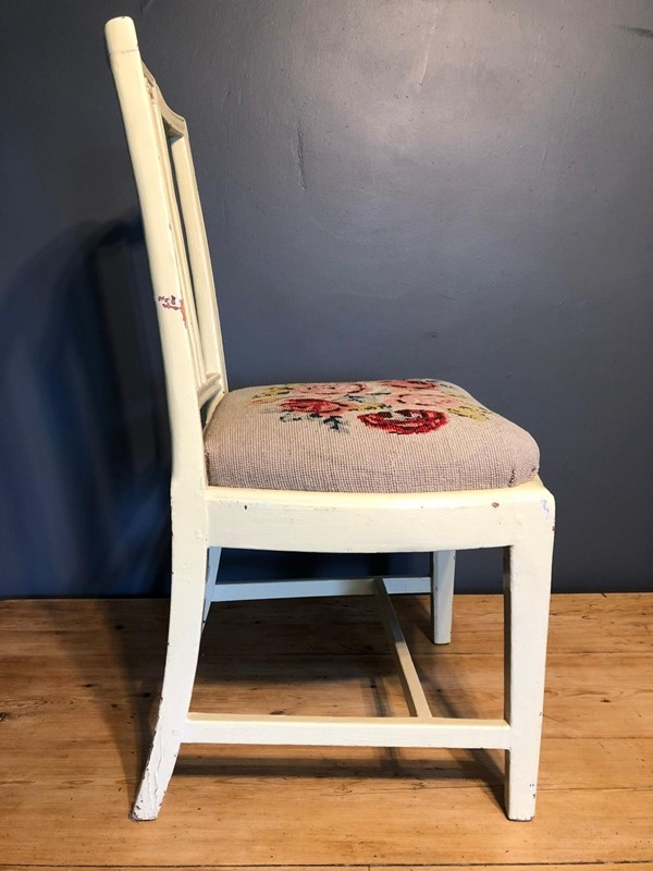 A Swedish Slat Back Needlepoint Chair -y-vintage-e67c5591-cc30-43dc-b01b-e0d44f95ef69-main-638005763860595482.jpeg
